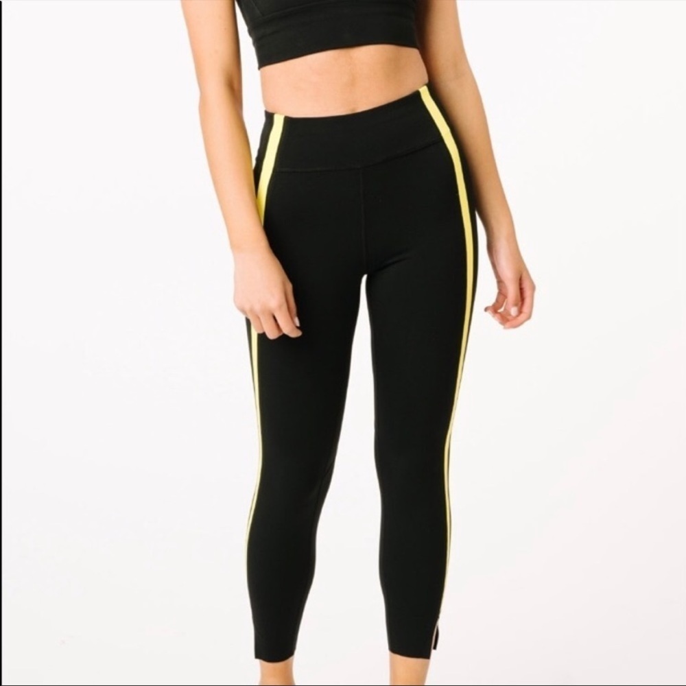 ZYIA Active- Luxe Black/Yellow Neón Stripe Leggings 14-16